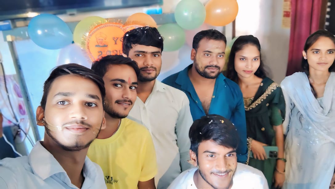 Hi-Tech Computers डिजिटल क्लासरूम