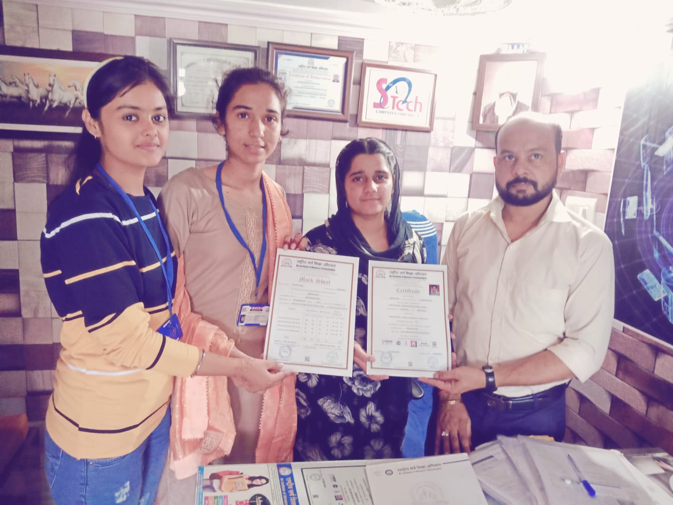 Issued Cerficate/Diploma 3