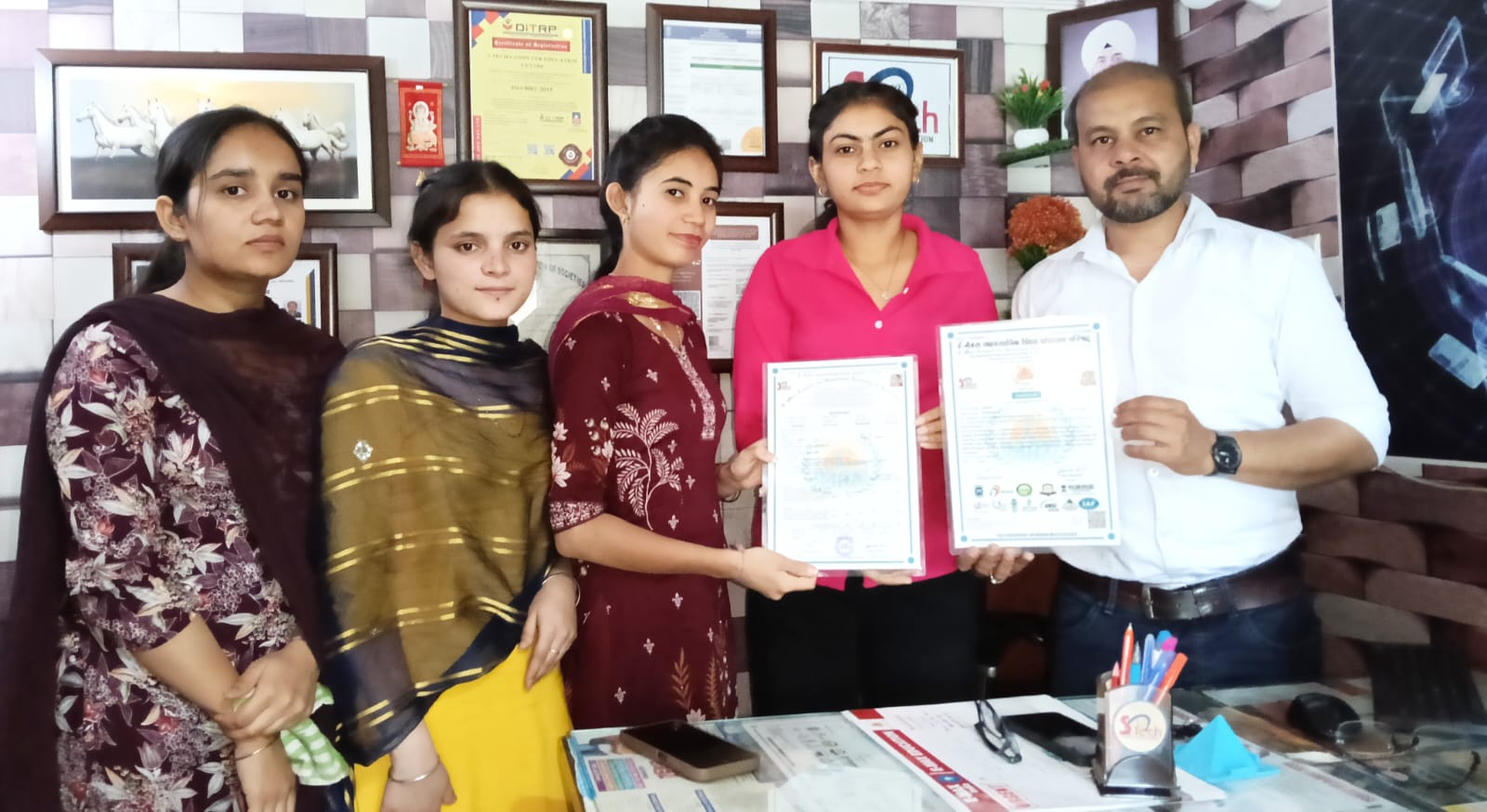 Issued Cerficate/Diploma 40