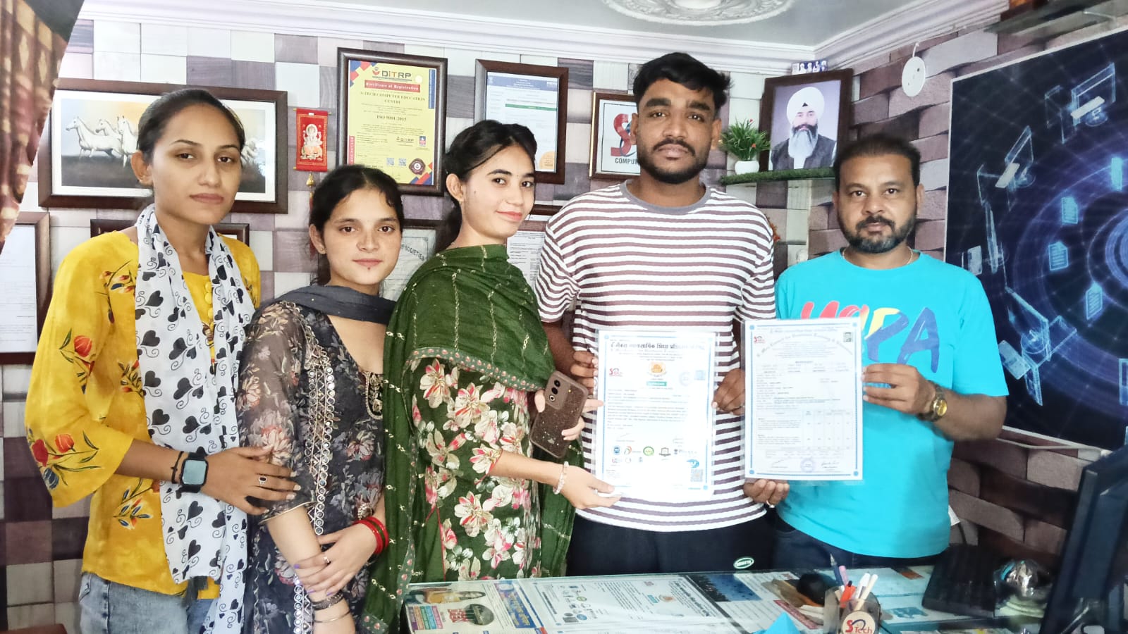 Issued Cerficate/Diploma 41