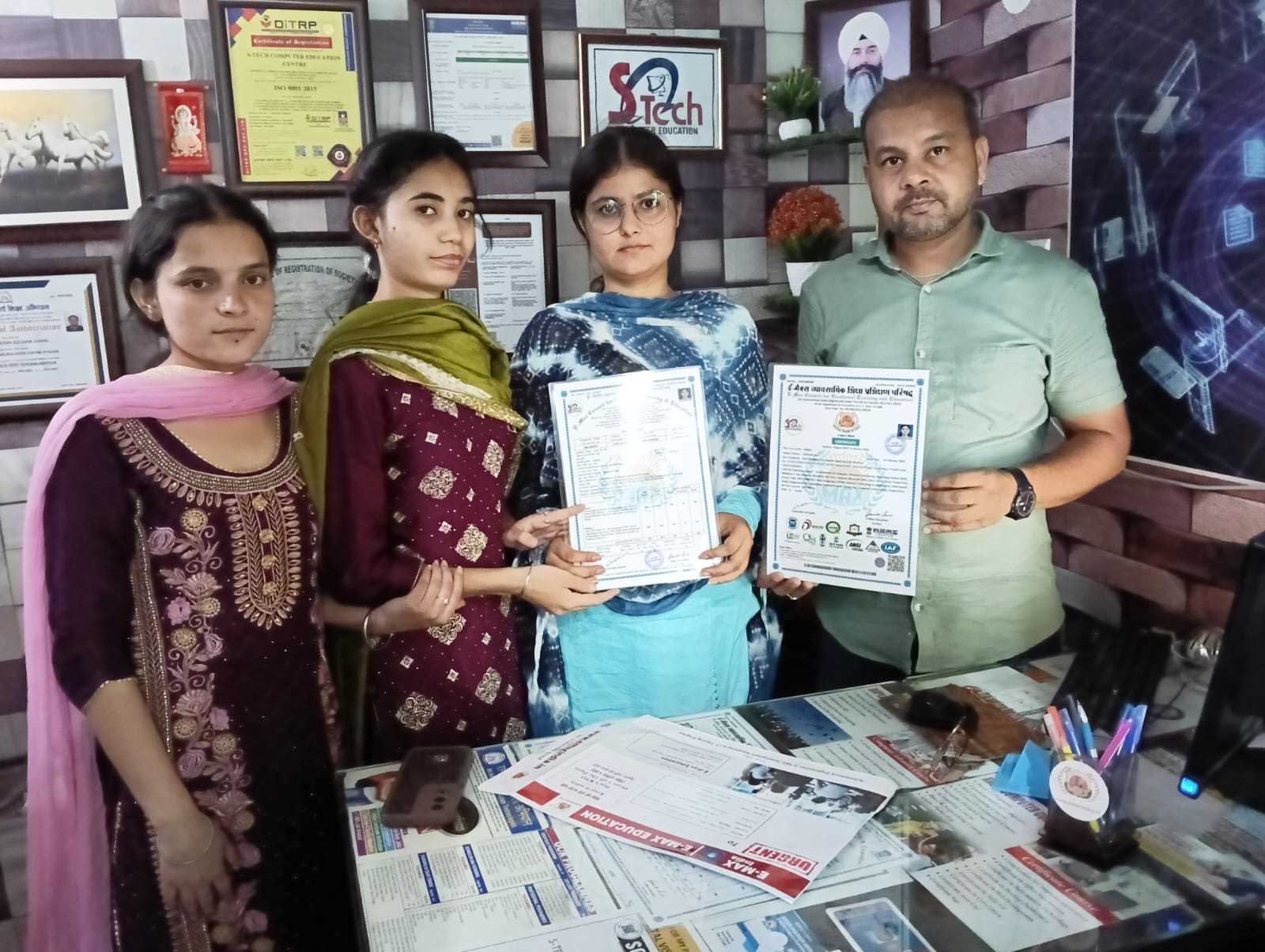 Issued Cerficate/Diploma 46