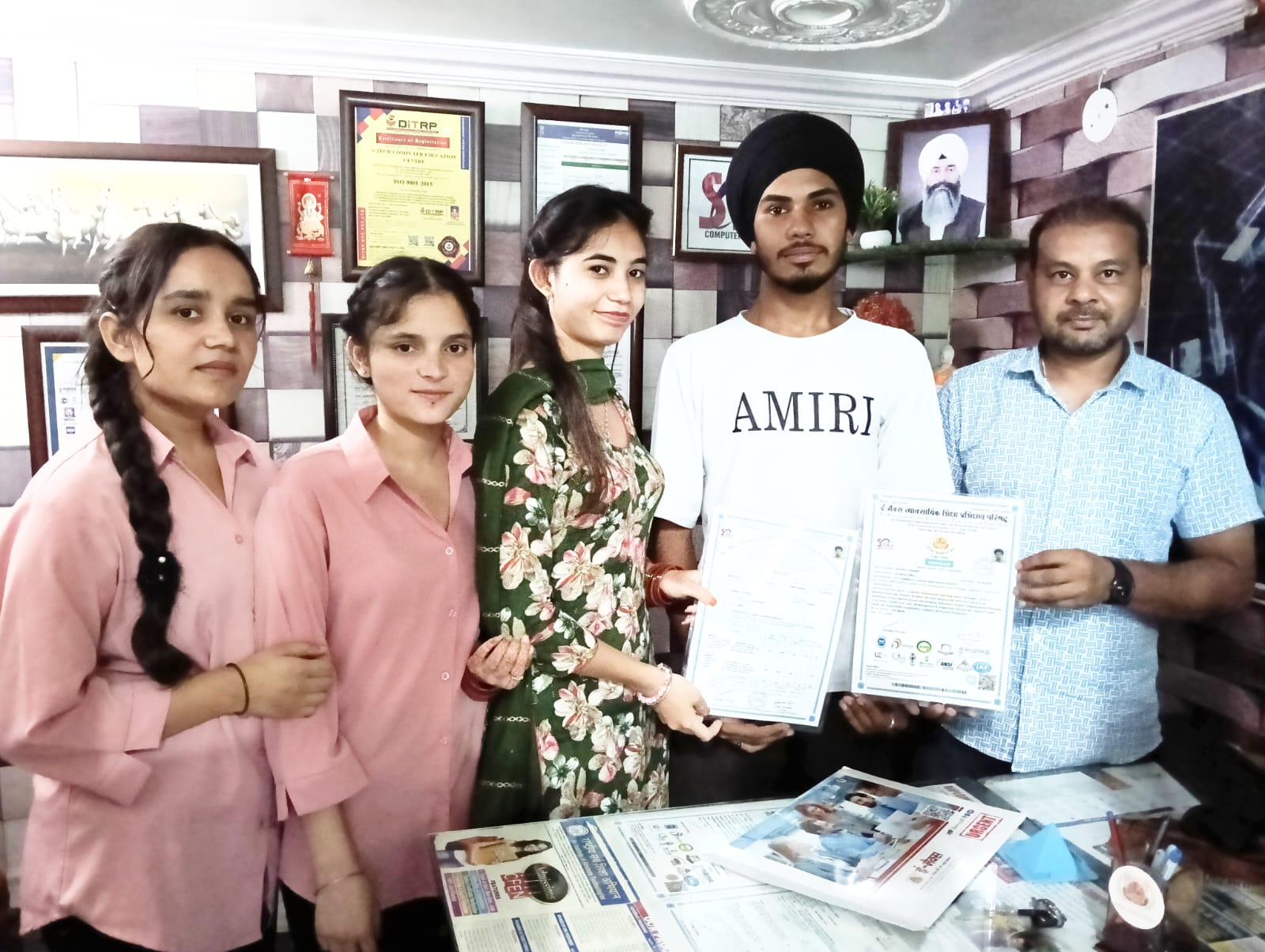 Issued Cerficate/Diploma 47