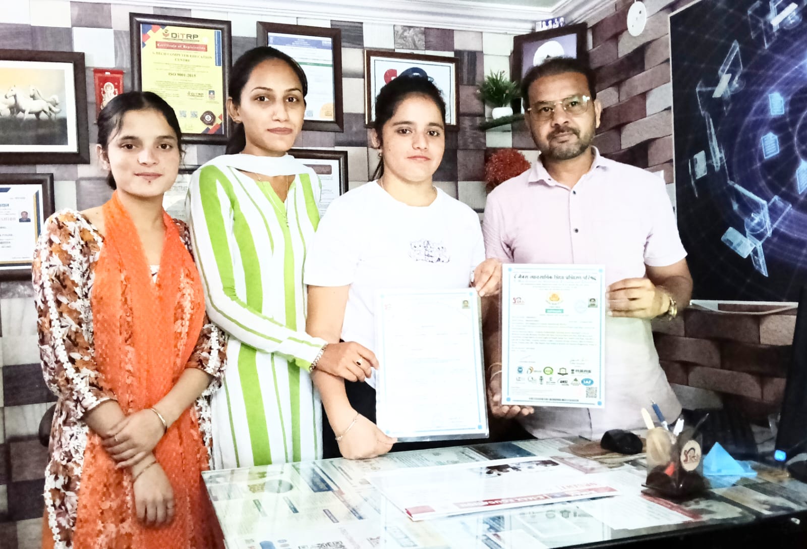 Issued Cerficate/Diploma 58