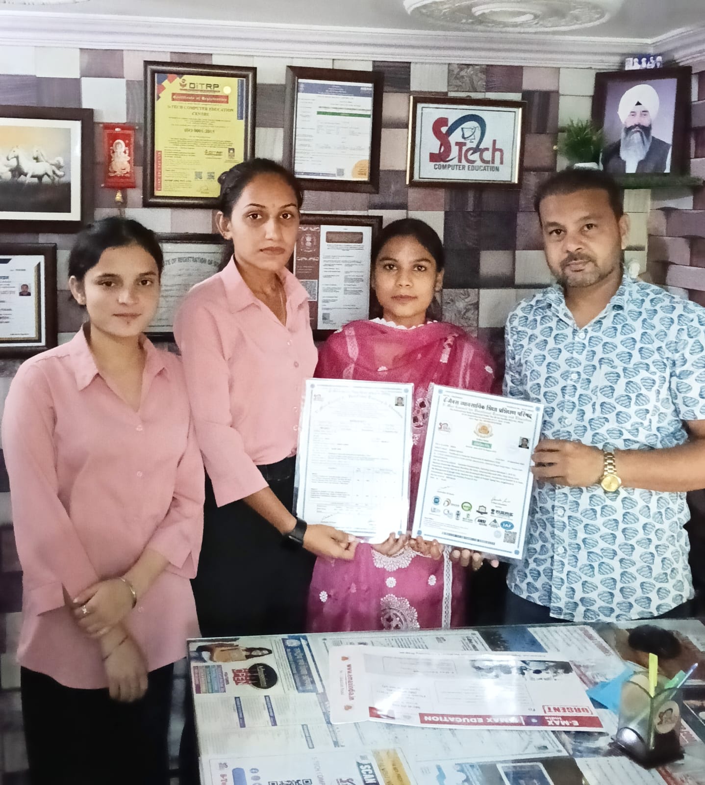 Issued Cerficate/Diploma 60