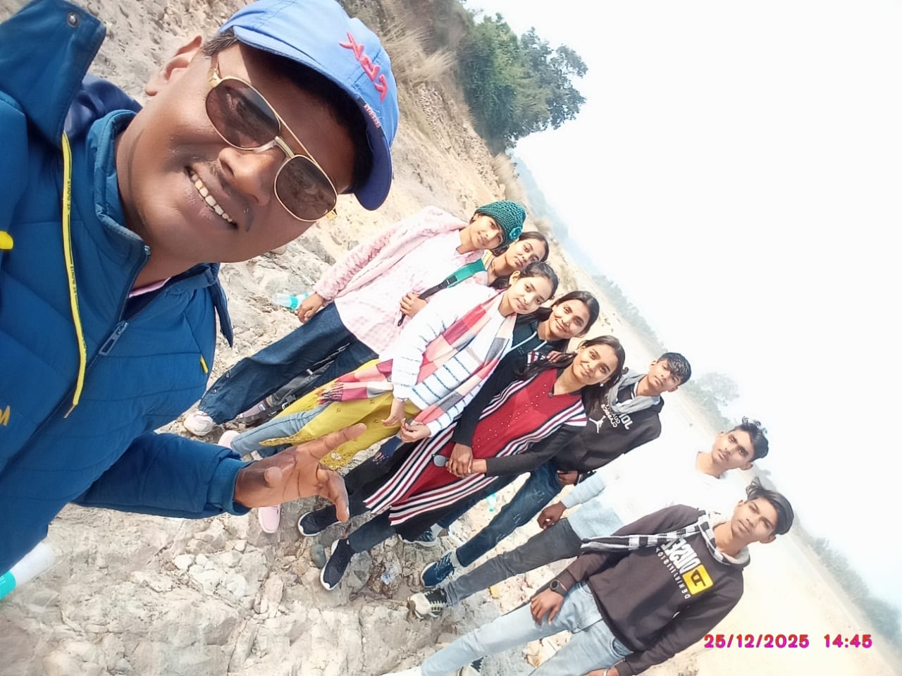 Cristmas Day ..2025 Picnic Toor Image