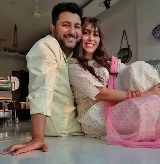 Neha Bhasin Husban Tring