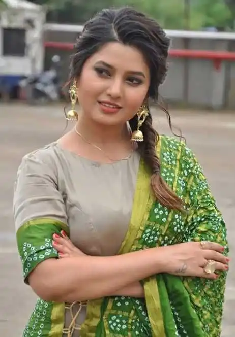 Prajakta Mali Controversy