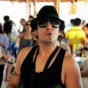 sonu nigam networth
