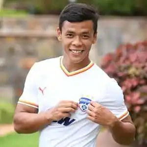 Suresh Singh Wangjam’s Biography Tring