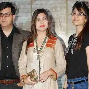 alka yagnik family