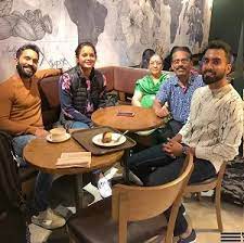 Dinesh Karthik’s Family Tring