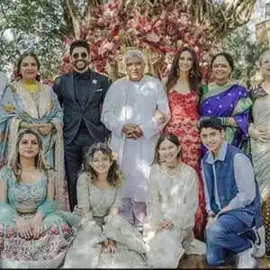 farhan akhtar family