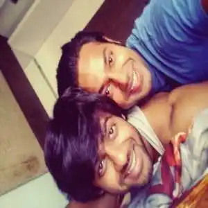 Gaurav Pandey’s Family Tring