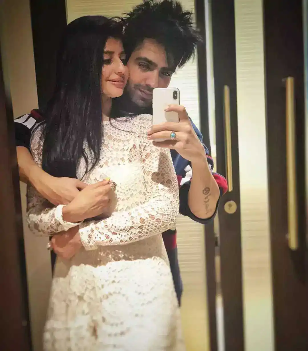 hardy sandhu girlfriend