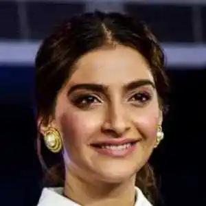 Sonam Kapoor Ahuja’s Net Worth.tring