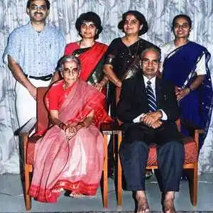 sudha murthy family