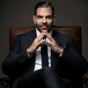 Sunjay Kapur’s Biography