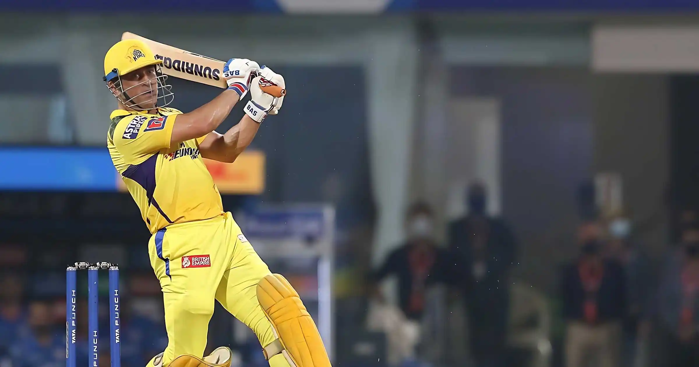 MS-Dhoni-vs-Mumbai-Indians.tring.jpg MS Dhoni vs. Mumbai Indians.tring