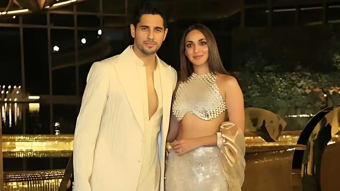 Sidharth-Malhotra-and-Kiara-Advani.tring.jpg Sidharth Malhotra and Kiara Advani.tring
