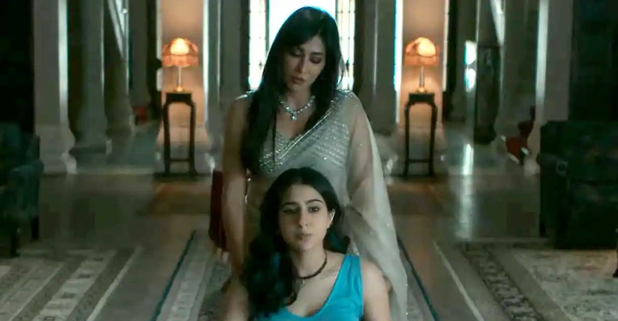 Gaslight-reviews-story-tring.jpg Gaslight-reviews-story-tring