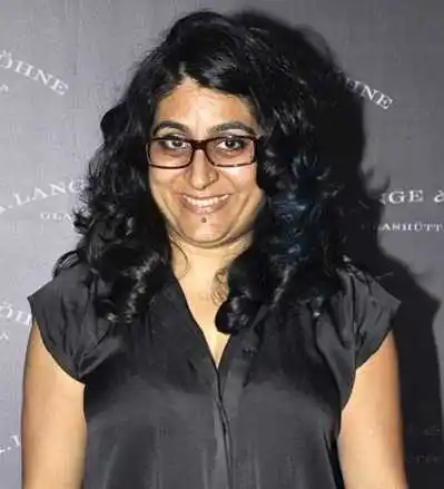 niharika-khan.jpg niharika-khan-tring