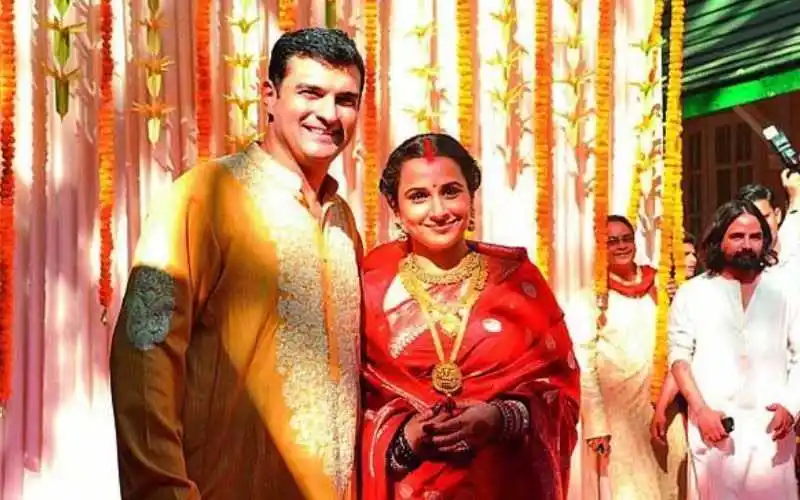 Vidya-Balan-and-Siddharth-Roy-Kapur.tring.jpg Vidya Balan and Siddharth Roy Kapur.tring