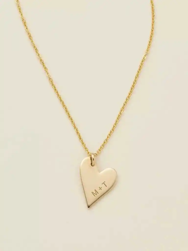Heart-touching Gift For Girlfriend On Anniversary.jpg Heart-touching Gift For Girlfriend On Anniversary