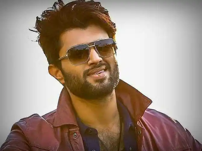 Vijay-Deverakonda.tring.jpg Vijay-Deverakonda.tring
