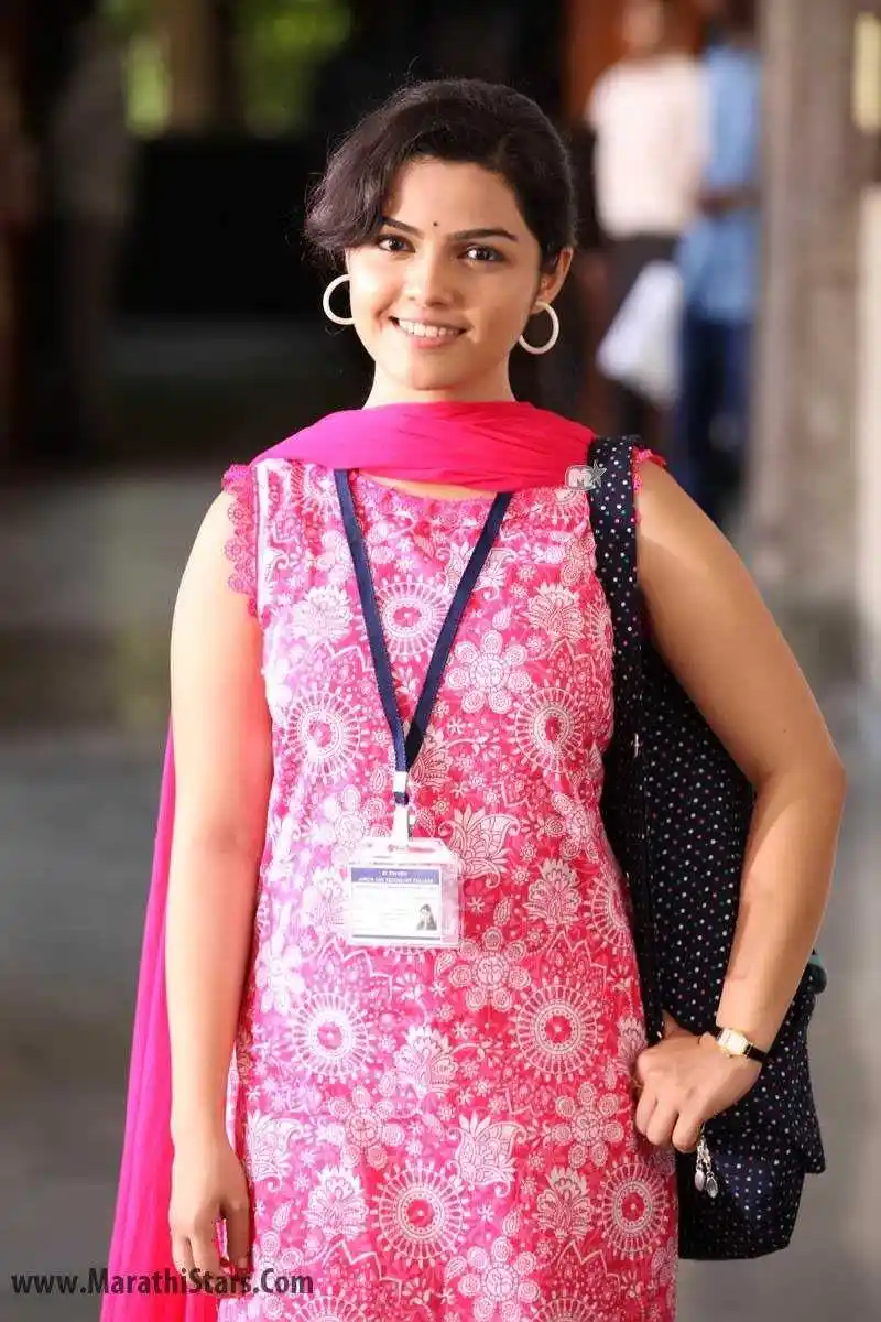 Aarya-Ambekar-Ti-Saddhya-Kay-Karte-tring.jpg aarya-ambekar-image-tring