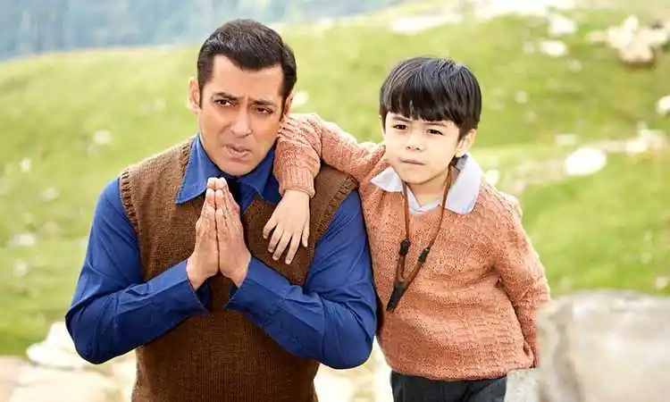 tubelight-tring-cast.jpg