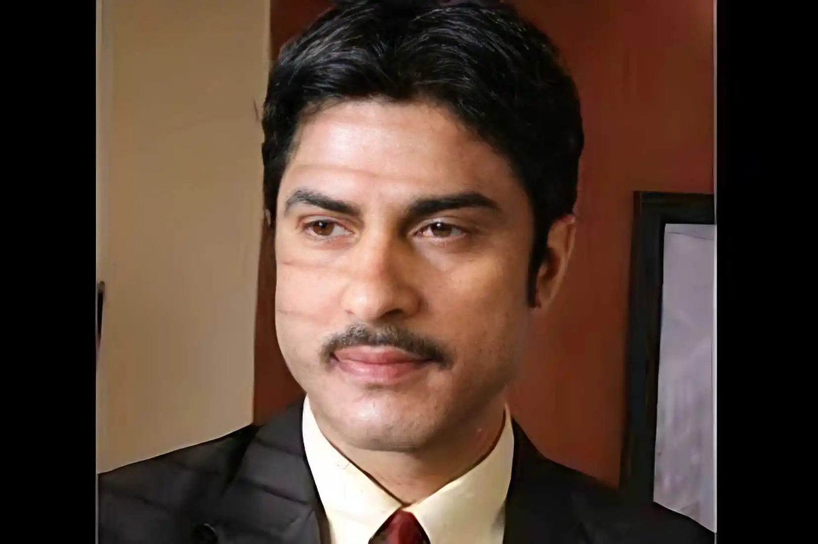 vikas-bhalla-tring.jpg