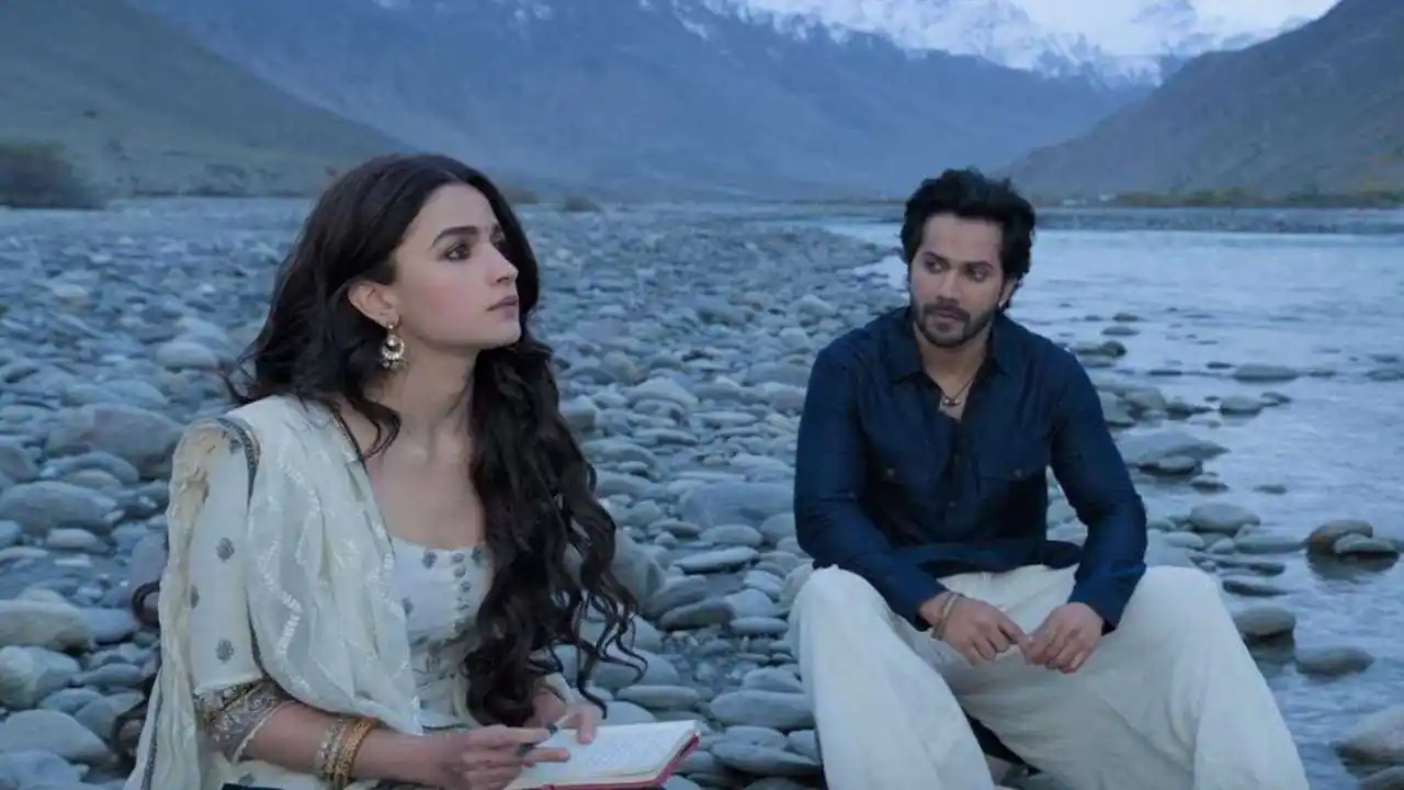 Varun-Dhawan-and-Alia-Bhatt.tring.jpg Varun-Dhawan-and-Alia-Bhatt.tring