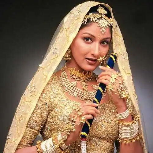 hum-saath-saath-hain-sonali-tring.jpg