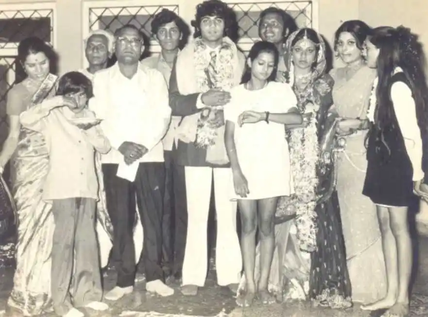Hemlata-family-marriage-tring.PNG Hemlata-family-marriage-tring