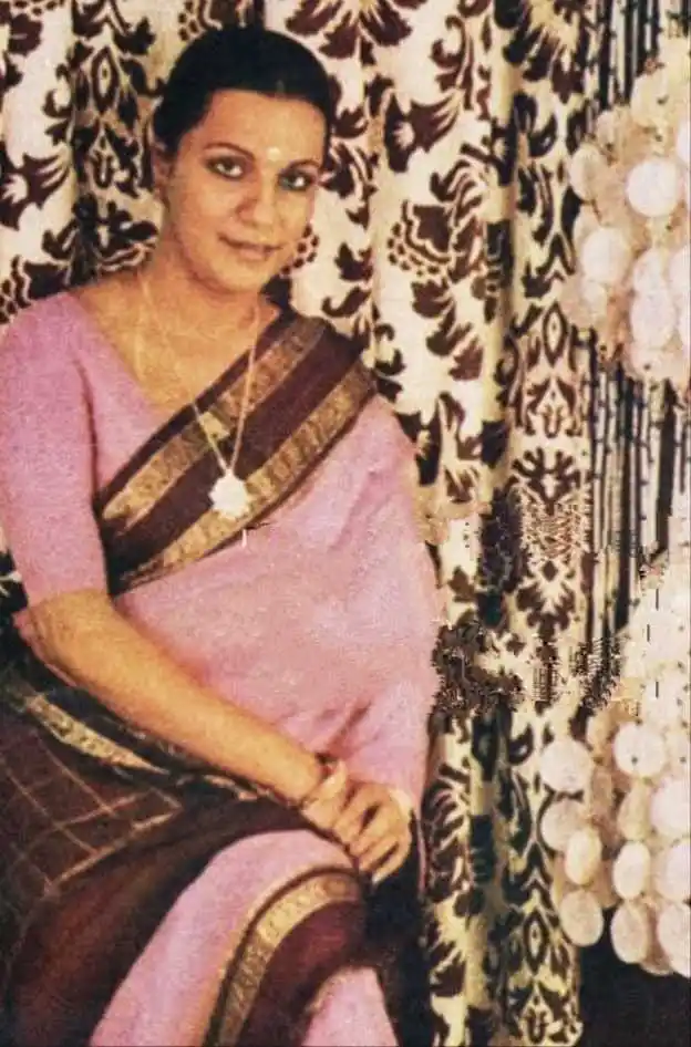 hemlata-biography-tring.jpg hemlata-biography-tring