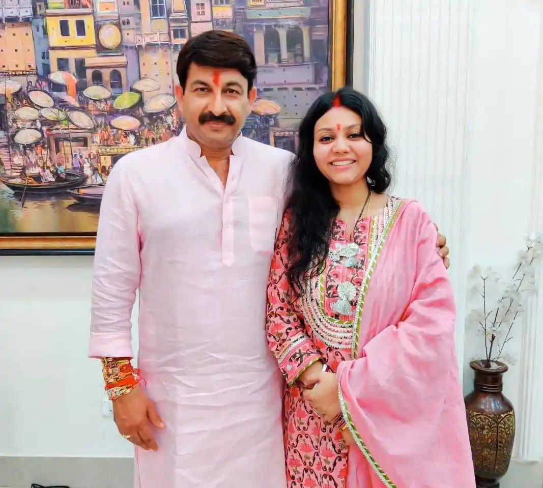 manoj-tiwari-second-wife-tring