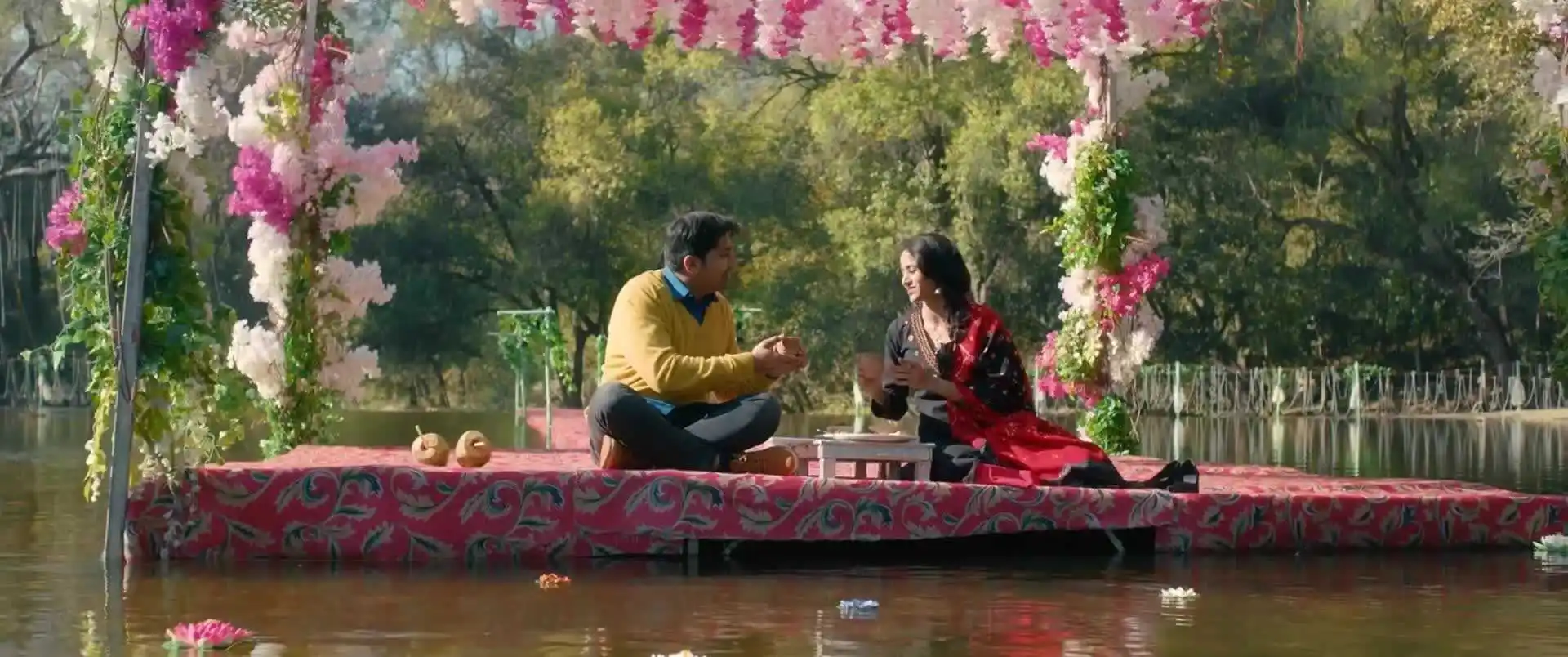 aum-mangalam-singlem-review-tring