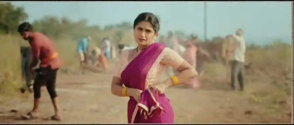 Sarla Ek Koti 3.jpg Sarla-Ek-KotiCharacter-AnalysisTring.com