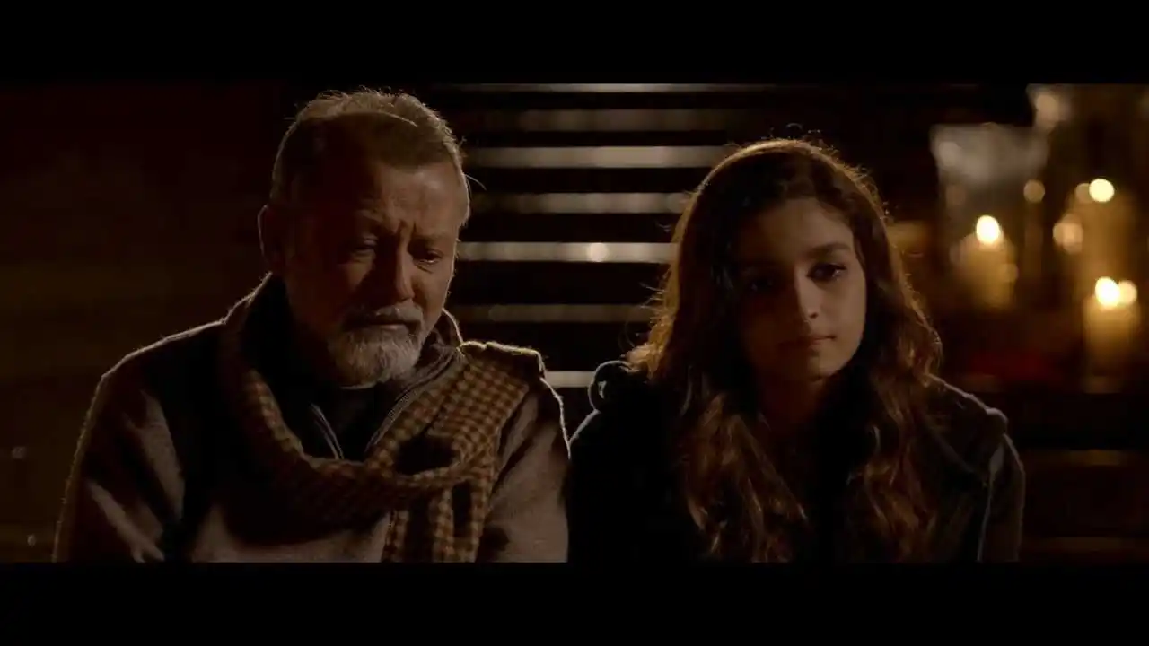 Bipin-and-Isha-Shaandaar.tring.jpg Bipin-and-Isha-Shaandaar.tring