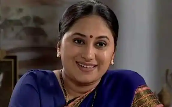 Sukanya-Kulkarni-Biography-tring.jpg Sukanya-Kulkarni-Biography-tring