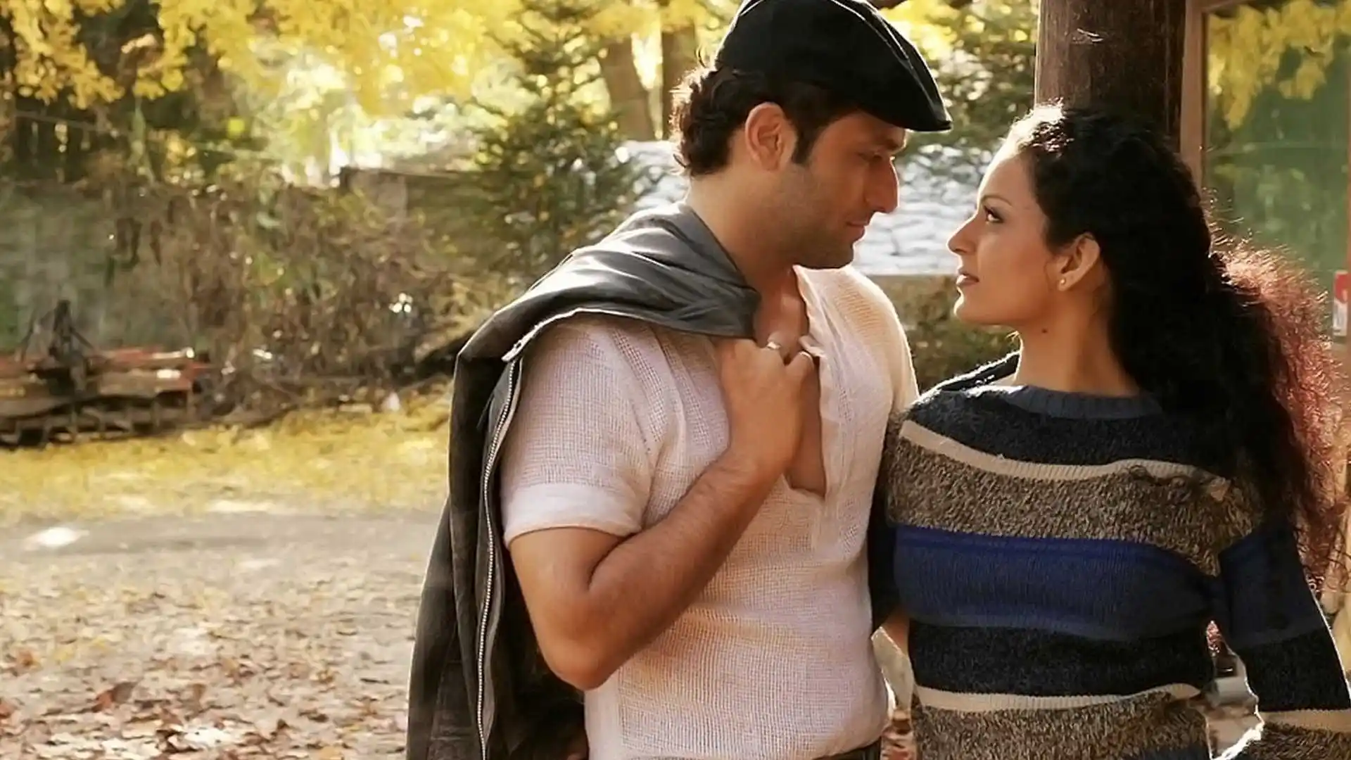 a still from gangster featuring shiney ahuja and kagana ranaut