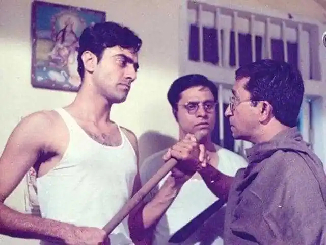 A scene from Byomkesh Bakshi