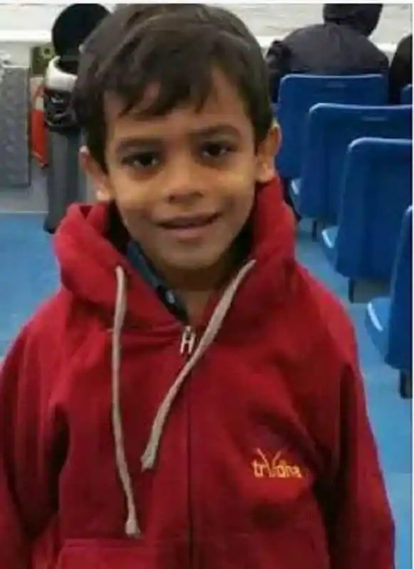 Hrishikesh-Joshis-Son-tring.jpg Hrishikesh-Joshis-Son-tring