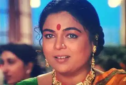 reema-lagoo-biography-tring.jpg