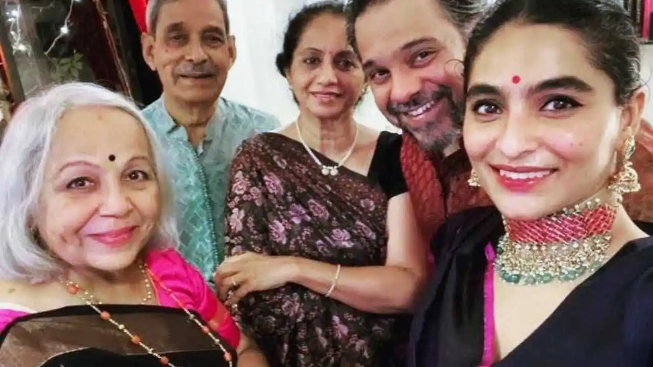 rohini-hattangadi-family-tring