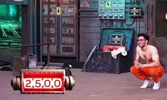 Siwet-Tomar-MTV-Roadies-tring