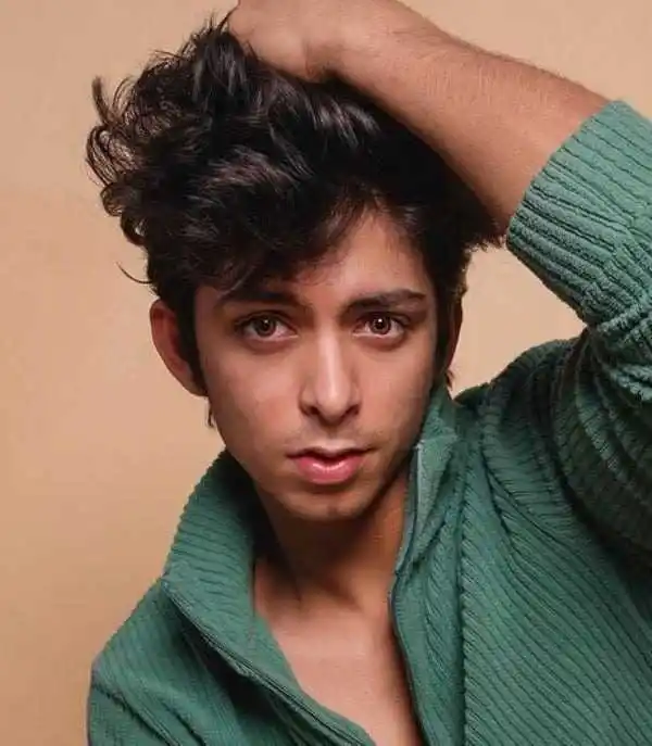 Vashu-Jain-biography-tring.jpg Vashu-Jain-biography-tring