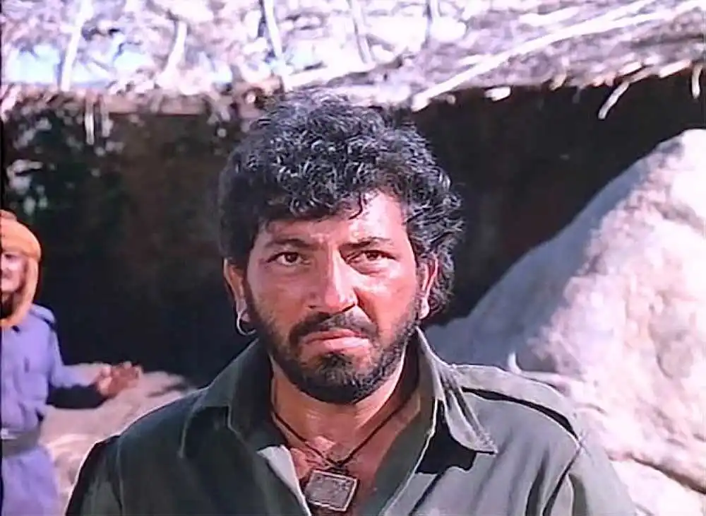 amjad-khan-biography-tring.jpg