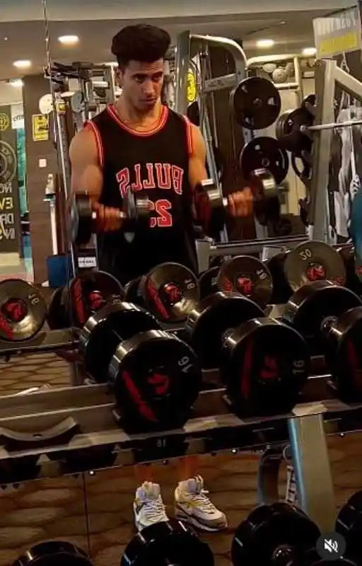 Heman-Parchani-interesting-facts-tring.jpg Heman-Parchani-interesting-facts-tring