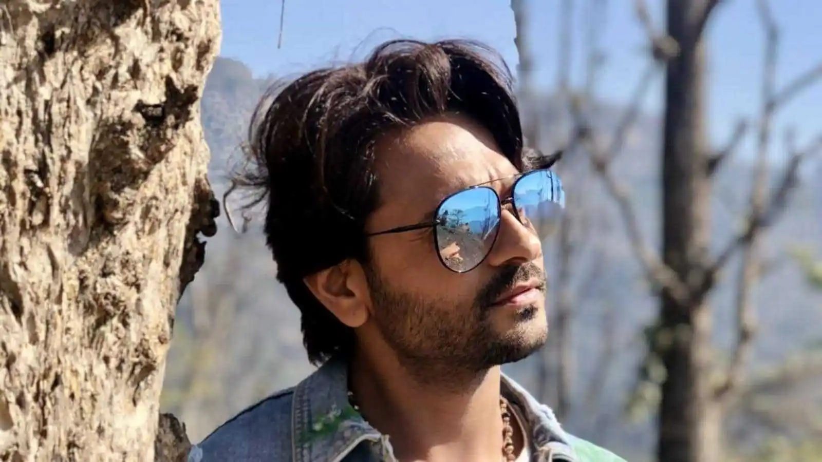 Ashish-Sharma-biography-tring.jpg Ashish-Sharma-biography-tring